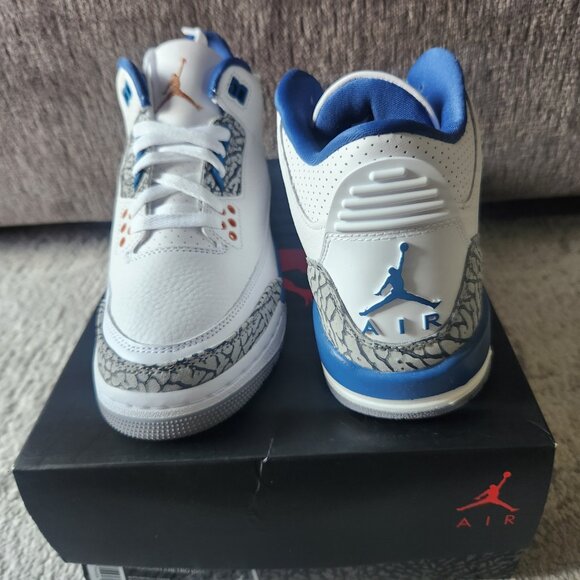 Air Jordan 3 Retro - Picture 4 of 7